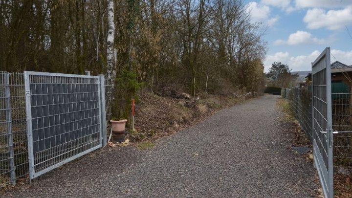 Ruhe und Natur vor der Tür. Saarbrücken nur 19 Minuten entfernt