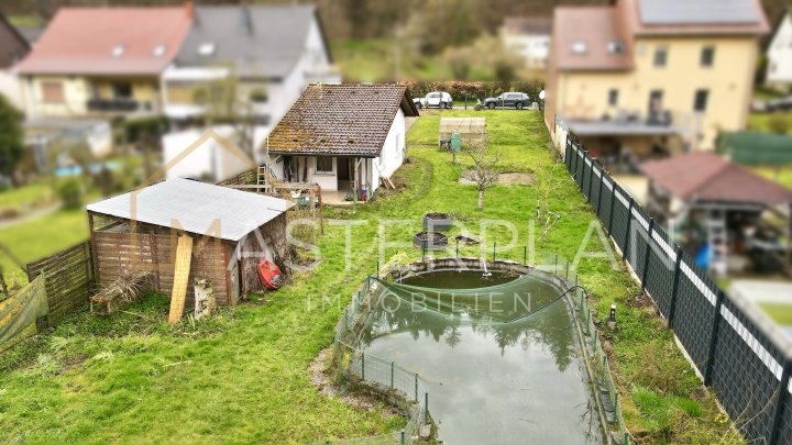Einmaliges Grundstück mit Quelle, der Natur ganz nah
