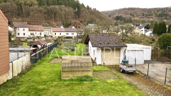 Einmaliges Grundstück mit Quelle, der Natur ganz nah