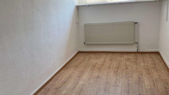 Vermietetes Wohn- und Geschäftshaus mit 10 Einheiten, Top-Rendite in guter Lage