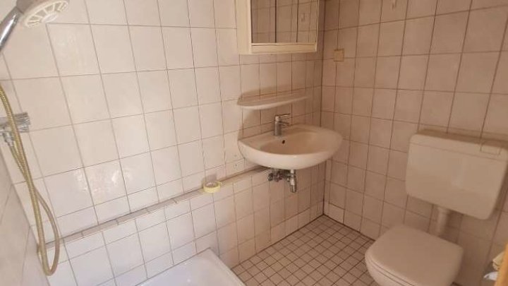 Vermietetes Wohn- und Geschäftshaus mit 12 Einheiten,  Top-Rendite in guter Lage