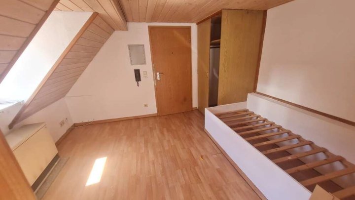 Vermietetes Wohn- und Geschäftshaus mit 12 Einheiten,  Top-Rendite in guter Lage