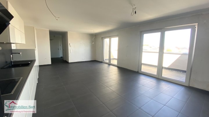 GRENZNÄHE LUXEMBURG: ERSTBEZUG! NEUE PENTHOUSEWOHNUNG IN ORSCHOLZ