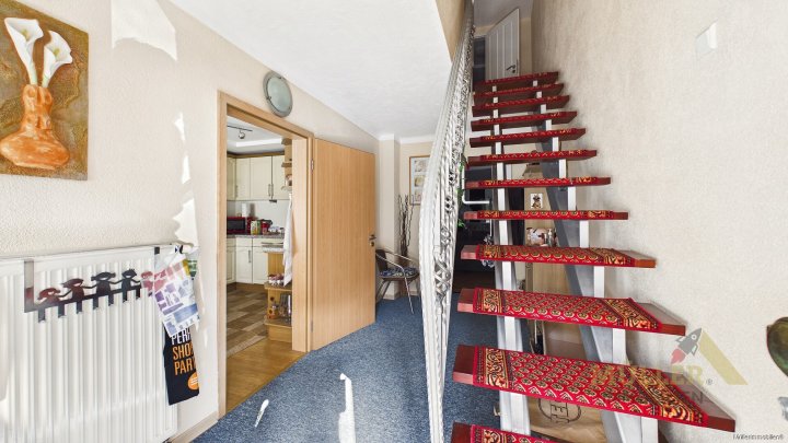 Doppelhaushälfte mit 105 m² Wohnfläche in ruhiger Lage mit Garten und Garage