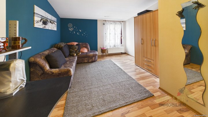 Doppelhaushälfte mit 105 m² Wohnfläche in ruhiger Lage mit Garten und Garage