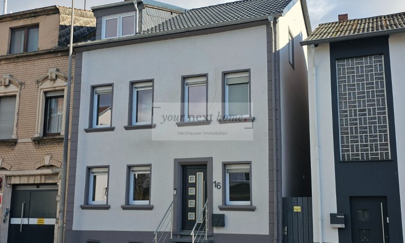 Reihenendhaus in Völklingen zu verkaufen.