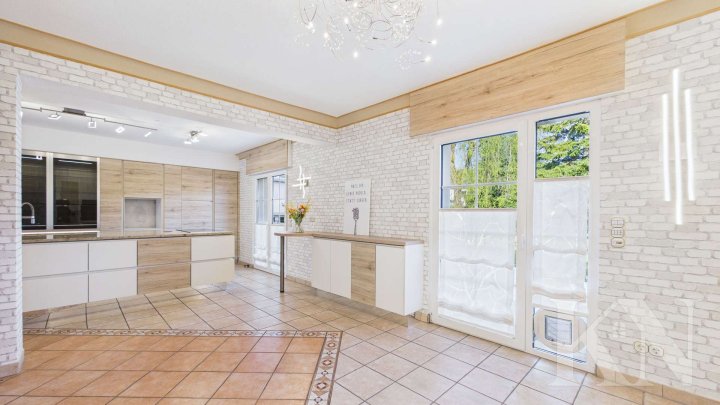 Besonderes, hochwertiges Einfamilienhaus mit 1.504 m² Grundstück in Habkirchen!