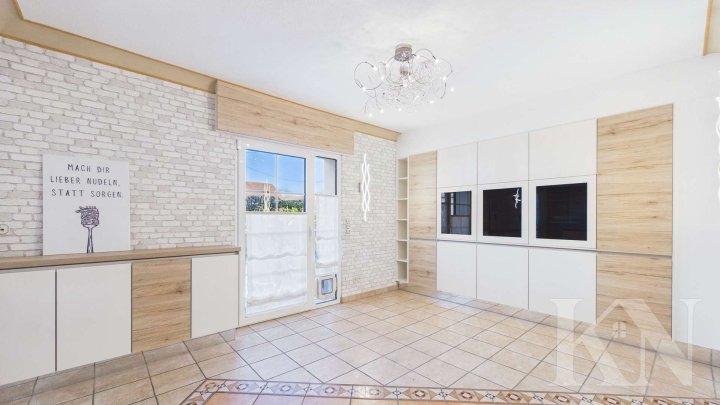 Besonderes, hochwertiges Einfamilienhaus mit 1.504 m² Grundstück in Habkirchen!