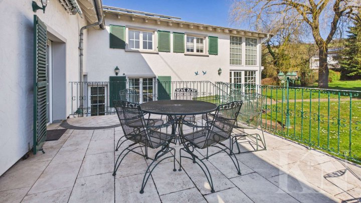 Besonderes, hochwertiges Einfamilienhaus mit 1.504 m² Grundstück in Habkirchen!