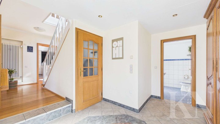 Besonderes, hochwertiges Einfamilienhaus mit 1.504 m² Grundstück in Habkirchen!