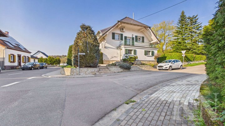 Besonderes, hochwertiges Einfamilienhaus mit 1.504 m² Grundstück in Habkirchen!