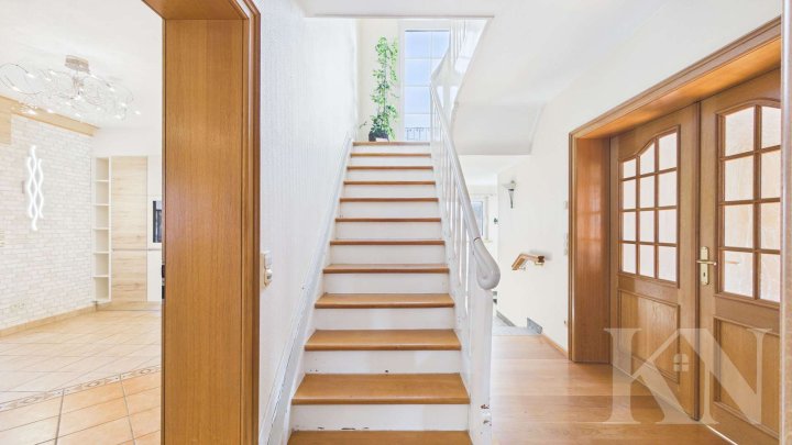 Besonderes, hochwertiges Einfamilienhaus mit 1.504 m² Grundstück in Habkirchen!