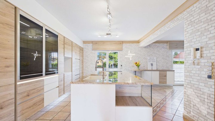 Besonderes, hochwertiges Einfamilienhaus mit 1.504 m² Grundstück in Habkirchen!