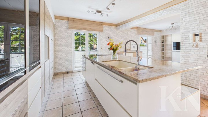 Besonderes, hochwertiges Einfamilienhaus mit 1.504 m² Grundstück in Habkirchen!