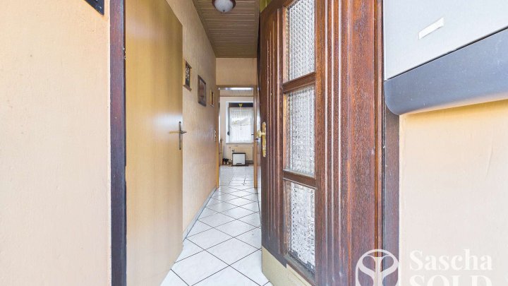 Kleines Handwerkerhaus in Elversberg mit Garten, Terrasse, Stellplatz & beheiztem Partyraum