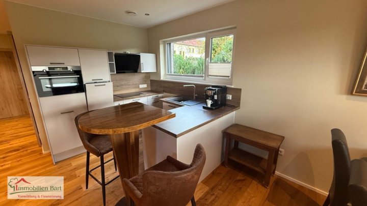 GRENZE LUXEMBURG: WOHNHAUS/ GEHOBENE AUSSTATTUNG/ SICHT INS GRÜNE