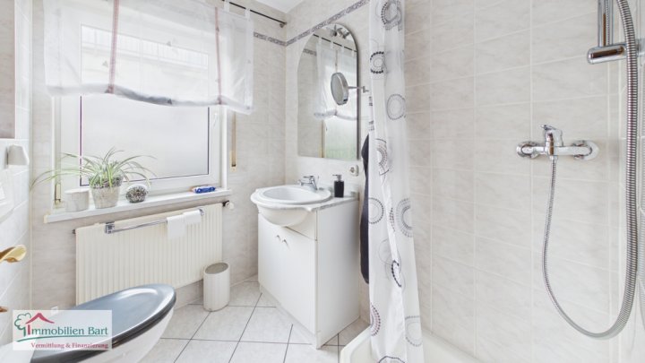 2 MINUTEN BIS LUXEMBURG!!!!

WOHNGLÜCK FÜR PENDLER IN PERL