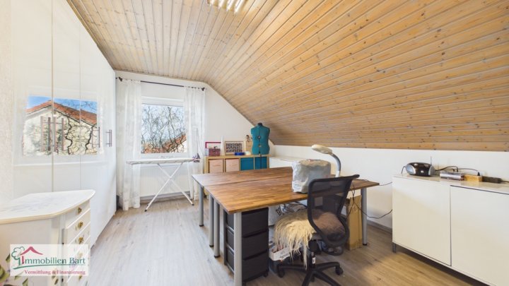 2 MINUTEN BIS LUXEMBURG!!!!

WOHNGLÜCK FÜR PENDLER IN PERL