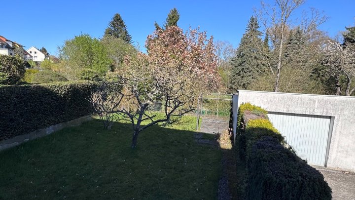 1 FH-Doppelhaus mit Winterg., Garten & Garage in IGB!