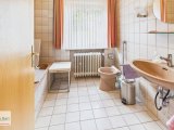 Badezimmer EG