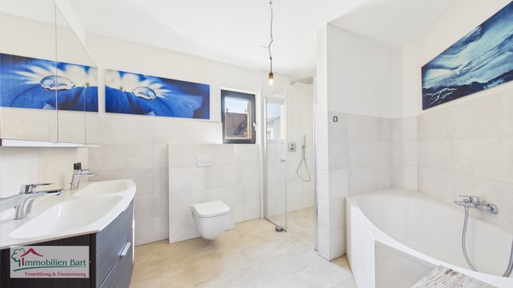 GRENZE L-REMICH: NEUWERTIGES BIO-SOLARHAUS IN TOP LAGE VON PERL-BESCH