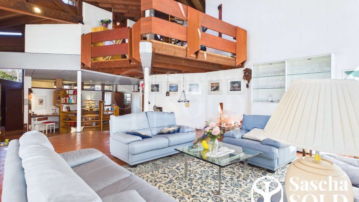 Architekturjuwel mit Galerie, Terrassen und kreativer Seele in ruhiger Bestlage von Dudweiler