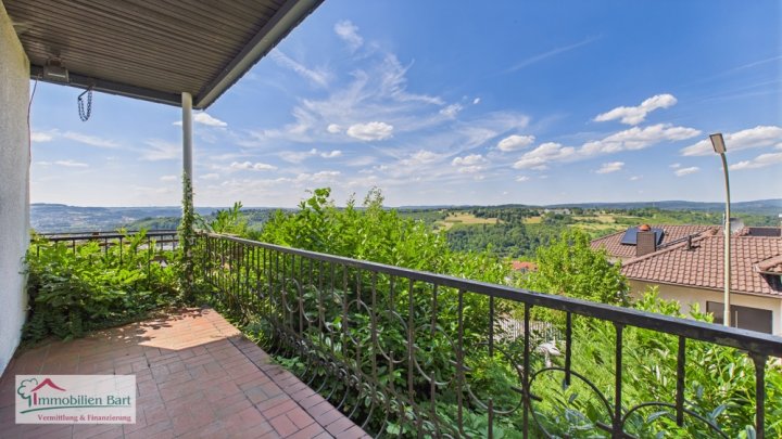 TOLLE FERNSICHT IN NATURNAHER LAGE VON MERZIG!