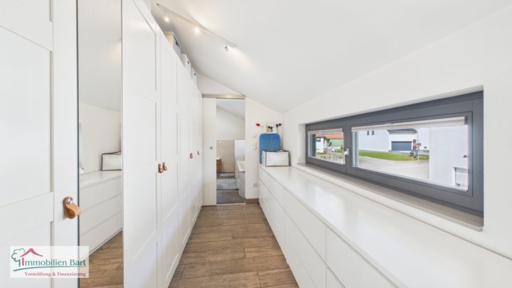 GRENZE LUXEMBURG: NEUWERTIGES A+ WOHNHAUS / 4 SCHLAFZ. / 2 BÄDER IN TOP WOHNLAGE