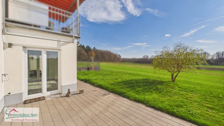 PERL-OBERLEUKEN: CA. 90 M² WOHNUNG / GARTEN / 3 STELLPLÄTZE / FERNBLICK
