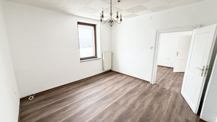 Großzügiges Einfamilienhaus mit Garten in Wallerfangen-St. Barbara