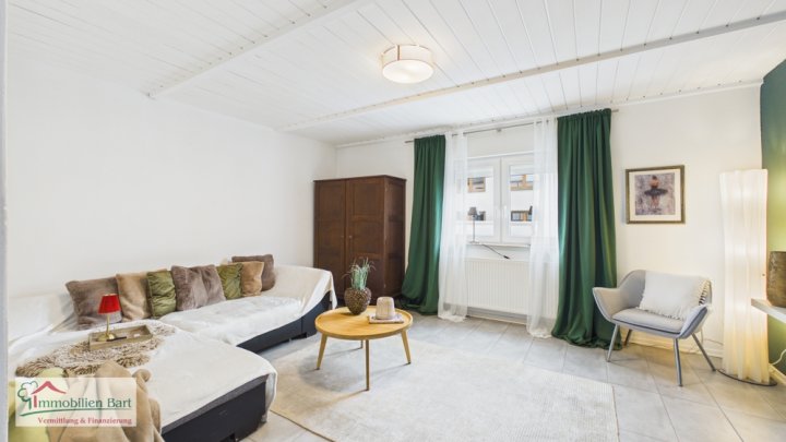 MERZIG: CHARMANTES WOHNHAUS IN WALDRANDLAGE / GARAGE/ TERRASSE / WALDZUGANG