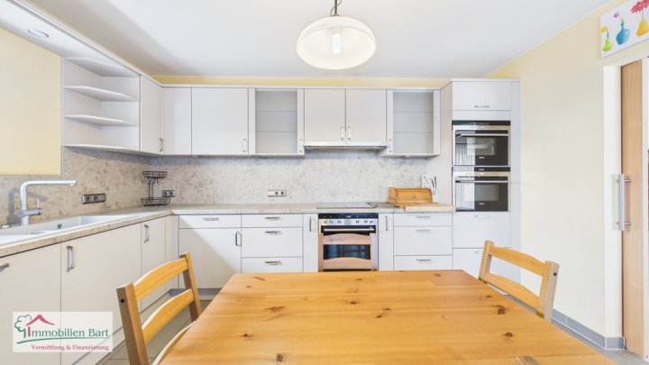 GRENZE L-REMICH! HOCHWERTIGE 3 ZIMMER-WOHNUNG IN TOP-WOHNLAGE!