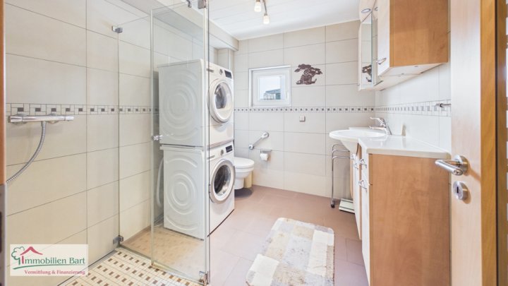 GRENZE L-REMICH! HOCHWERTIGE 3 ZIMMER-WOHNUNG IN TOP-WOHNLAGE!