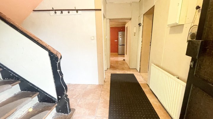 Freistehendes Wohnhaus mit großzügigem Grundstück in attraktiver Lage