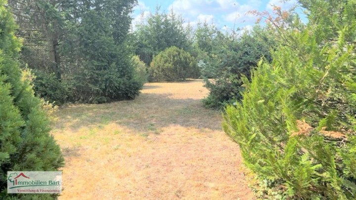 AN DER A8 ! GEWERBEBETRIEB AUF 2800 M² GRUNDSTÜCK!