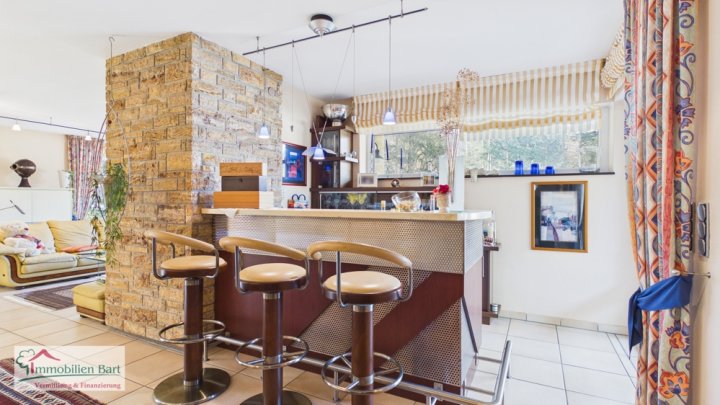 NATUR PUR!

EXKLUSIVES ANWESEN IN GRENZNÄHE VON LUXEMBOURG!