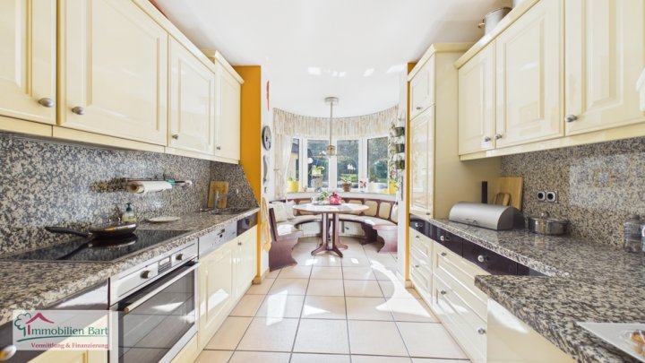 NATUR PUR!

EXKLUSIVES ANWESEN IN GRENZNÄHE VON LUXEMBOURG!