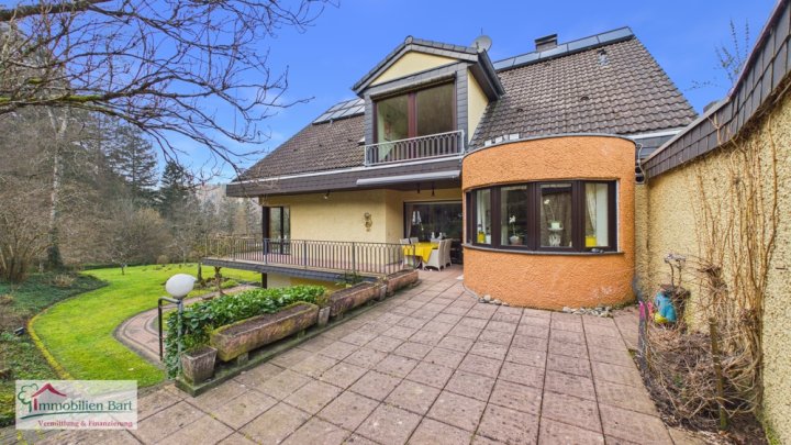 NATUR PUR!

EXKLUSIVES ANWESEN IN GRENZNÄHE VON LUXEMBOURG!