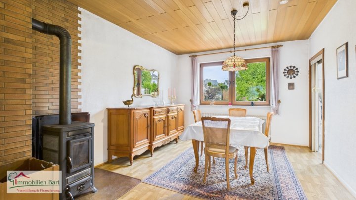 GRENZE LUXEMBURG / 5 SZ / 2 GARAGEN + GARTEN IN TOP LAGE VON ORSCHOLZ