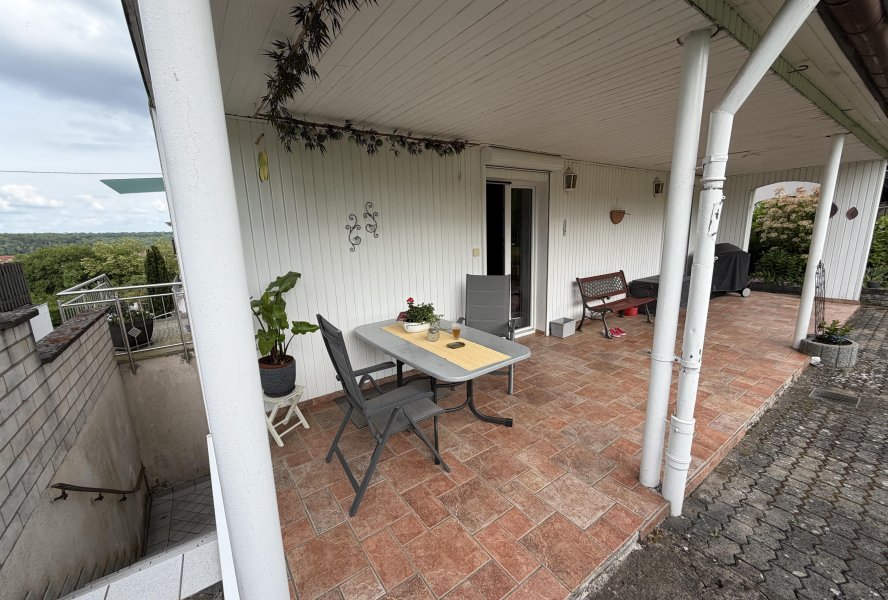 Terrasse überdacht