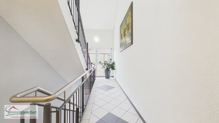 DIREKTE GRENZE L-REMICH/L-SCHENGEN: GEPFLEGTE 3ZKB WOHNUNG MIT CARPORT IN PERL-BESCH!