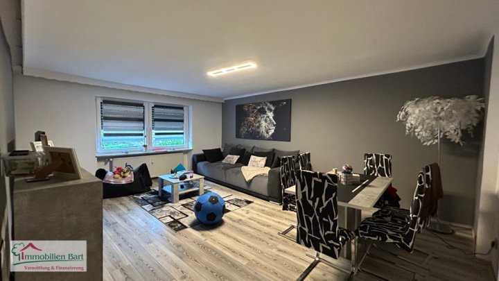 PERL: 4-FAMILIENHAUS MIT GARTEN UND GARAGE IN RUHIGER WOHNLAGE!