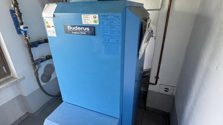 Wohnen über der Mosel: Modernisiertes Doppelangebot mit großem Grundstück