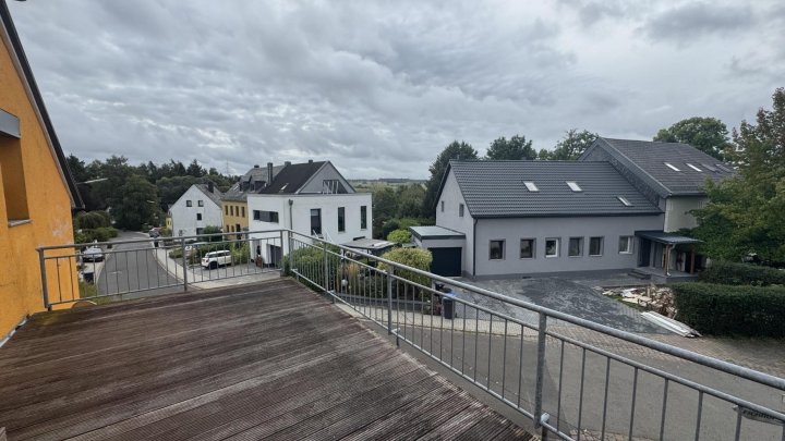 Charmantes und modernisiertes Einfamilienhaus mit großer Scheune