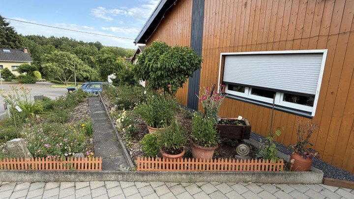Renovierter Bungalow in Völklingen Lauterbach - Stein auf Stein gebaut