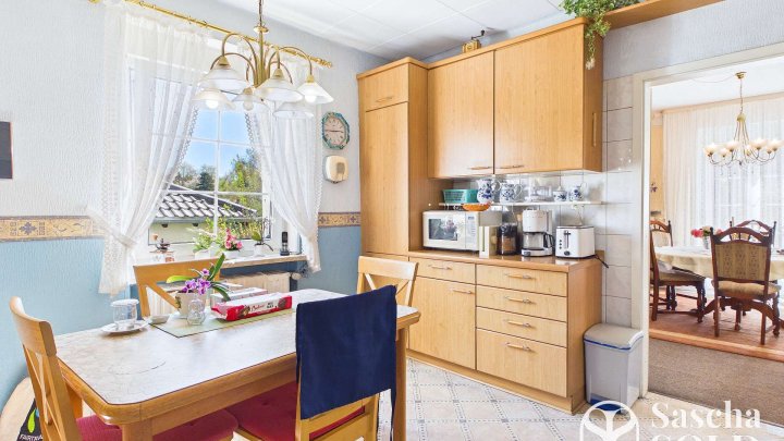 Freistehendes Einfamilienhaus in ruhiger Sackgassenlage auf weitläufigem Grundstück in St. Ingbert