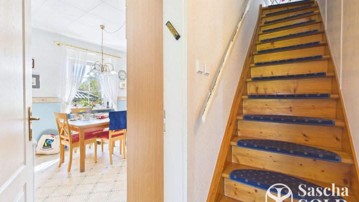 Freistehendes Einfamilienhaus in ruhiger Sackgassenlage auf weitläufigem Grundstück in St. Ingbert