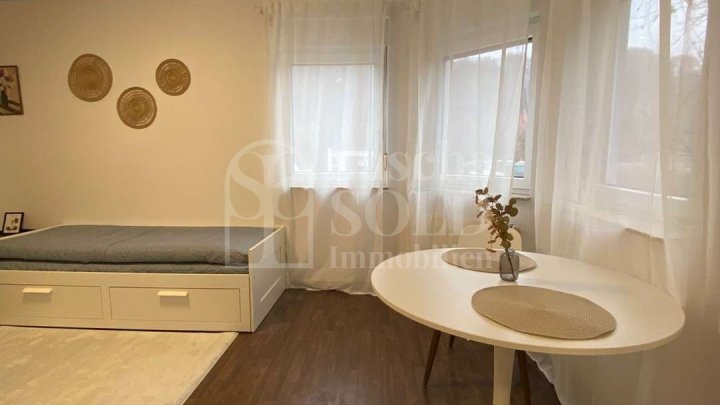 Renovierte 1-Zimmer-Wohnung in gepflegtem Mehrfamilienhaus in zentraler Lage von Saarbrücken-Scheidt