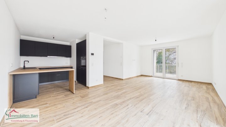 GRENZE LUXEMBURG: NEUE WOHNUNG MIT BALKON UND 33 M² GARAGE!