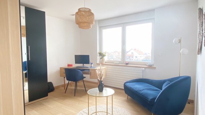 Luxuriös saniertes freistehendes Familiendomizil auf großem Grundstück in Spicheren